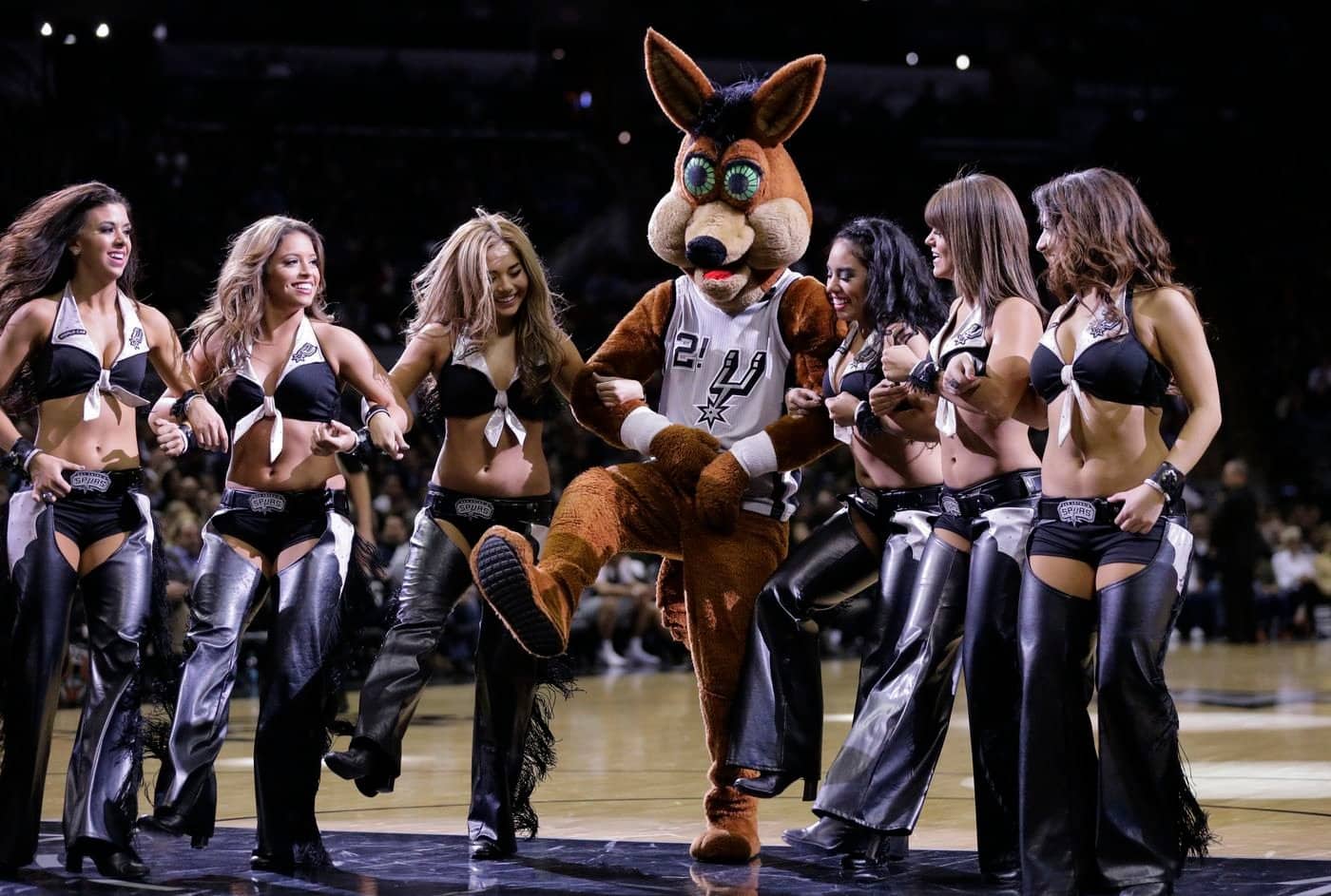 NBA Basketball Betting: San Antonio Spurs at Dallas Mavericks