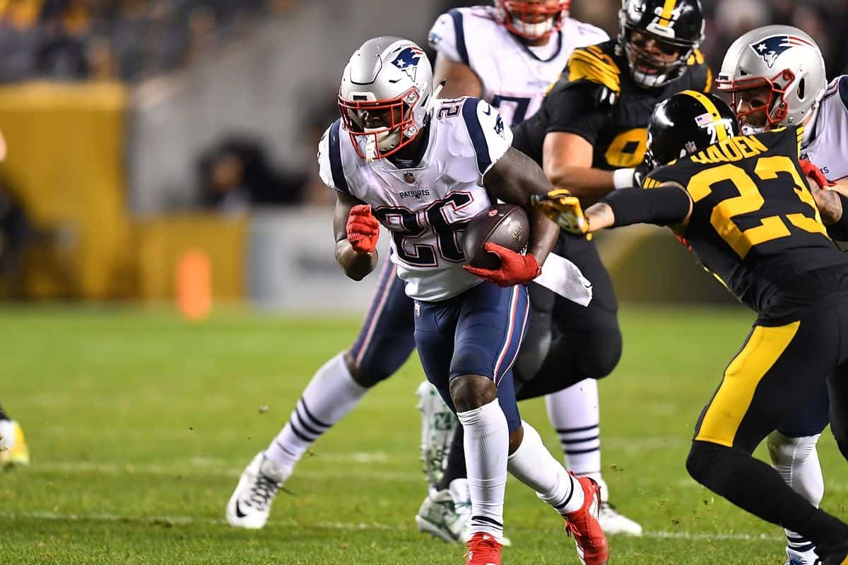 NFL Football Betting: Pittsburgh Steelers at New England Patriots