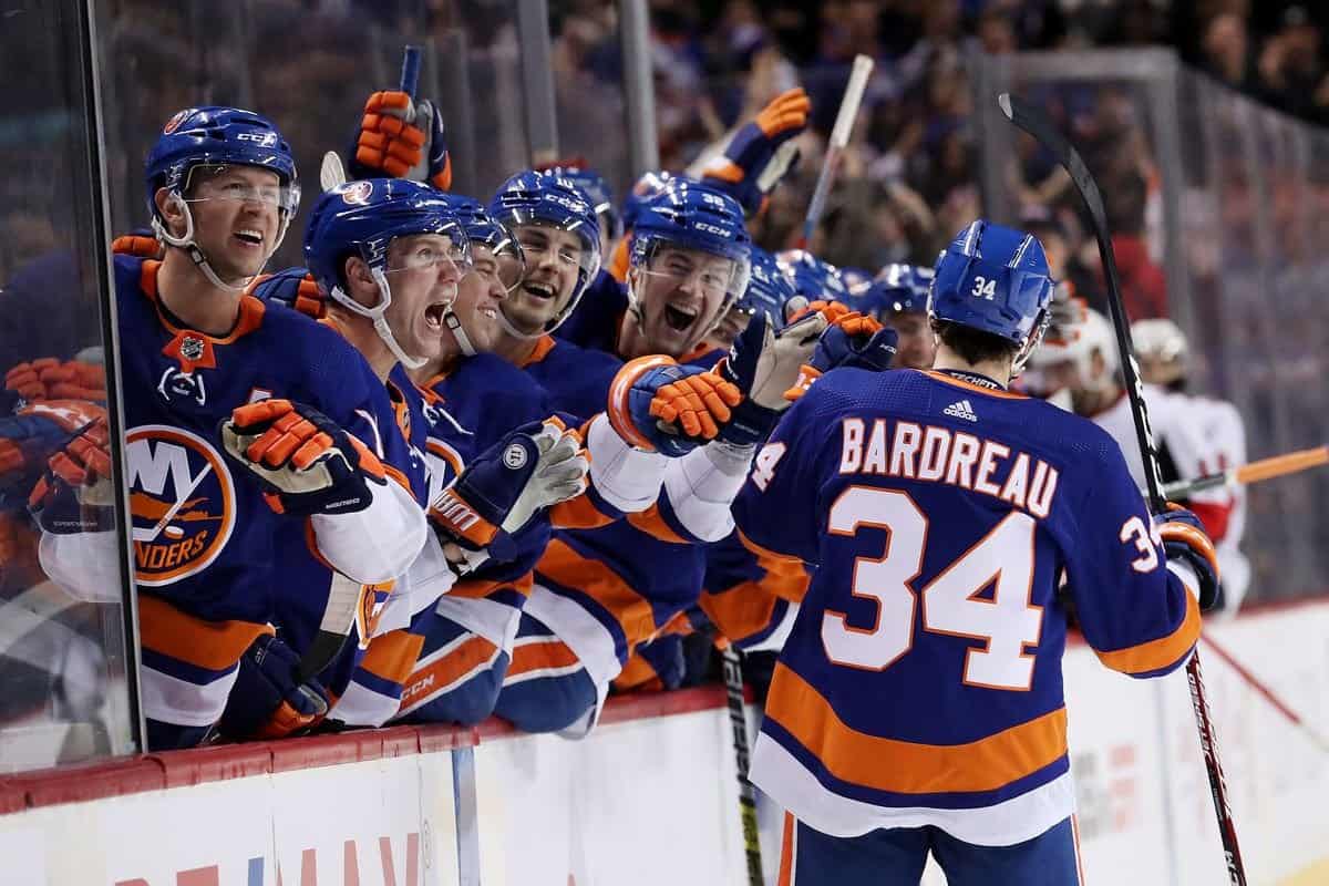 NHL Hockey Betting: Pittsburgh Penguins at New York Islanders
