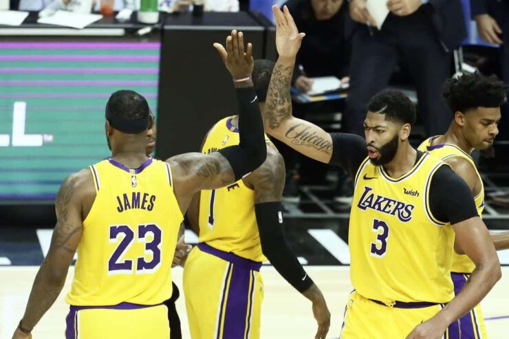 NBA Basketball Betting: Los Angeles Lakers at Chicago Bulls