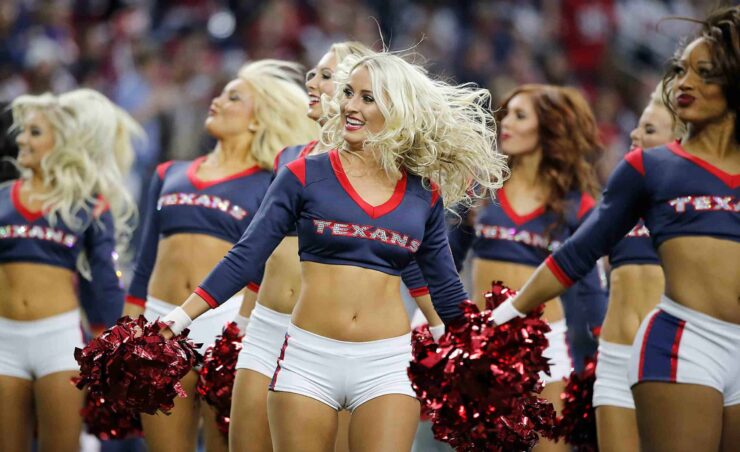 Houston Hits The Road To Take On Red Hot Bucs In Tampa