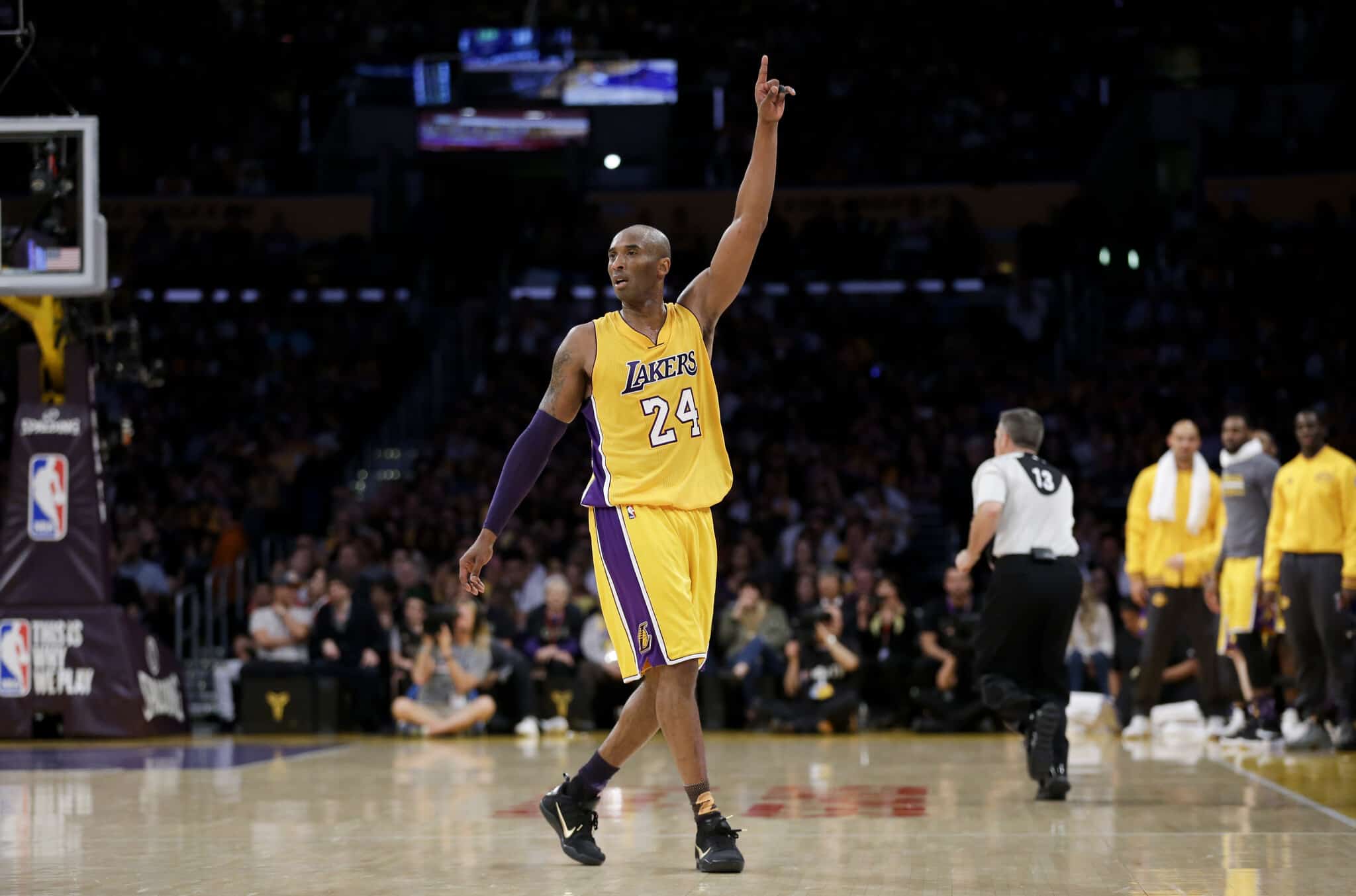 The Basketball World Mourns the Death of Kobe Bryant