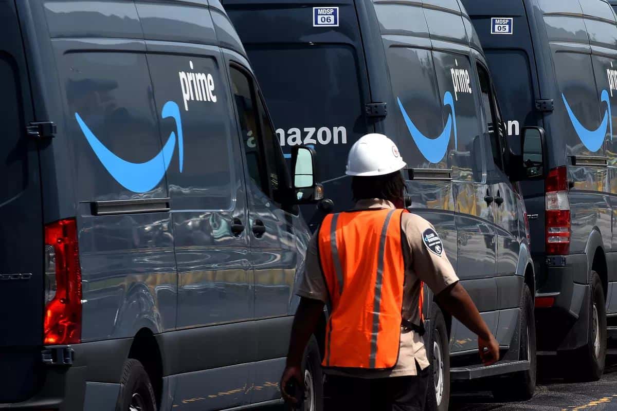 Stock Market Betting: Amazon Looks Well Positioned For ‘Social Distancing’