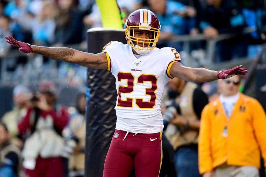 NFL CBs Wanted on Robbery Charges
