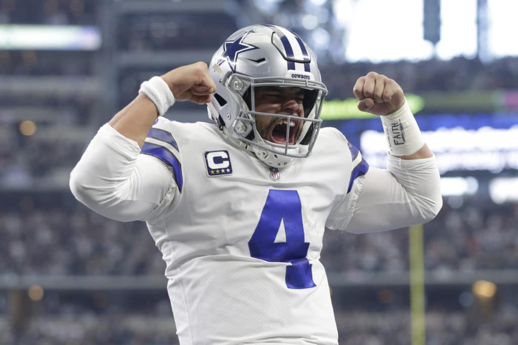 Dak Prescott Signs Exclusive Franchise Tender