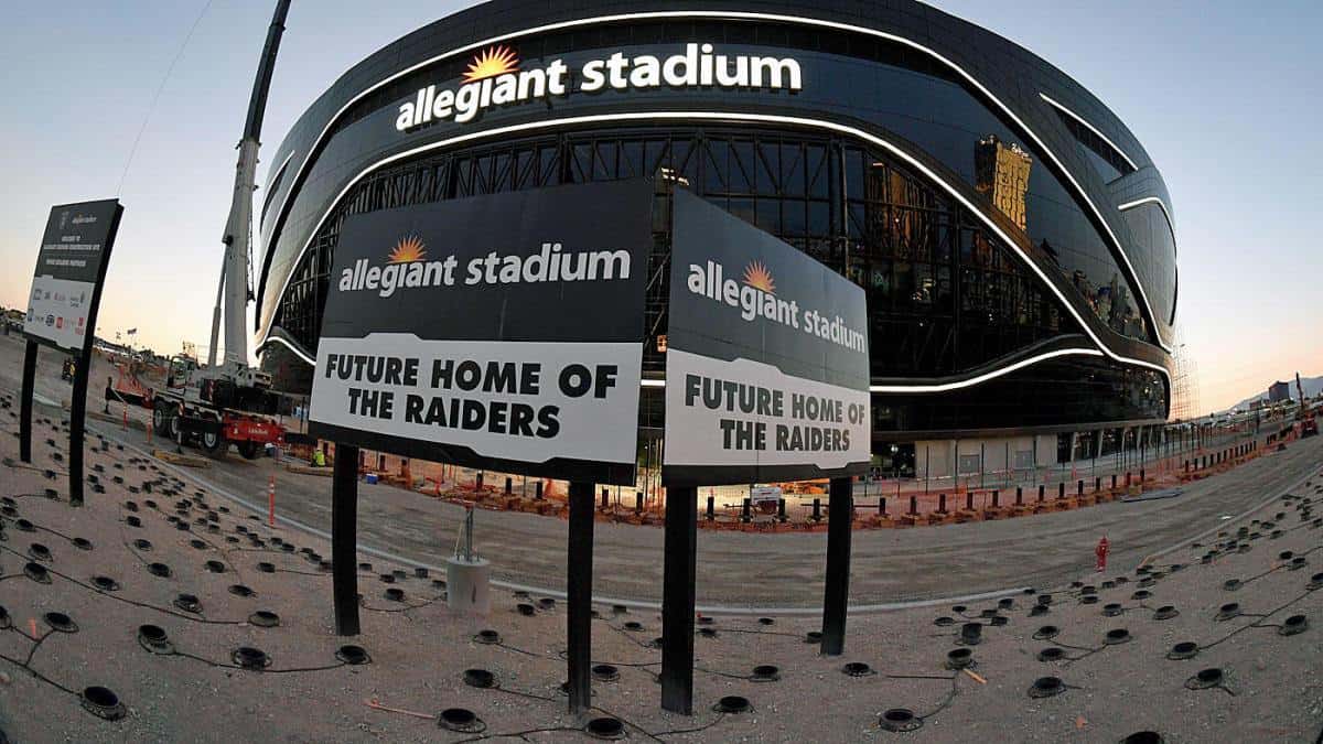 Raiders’ Owner Mark Davis Expects Home Games Without Fans In 2020 Season