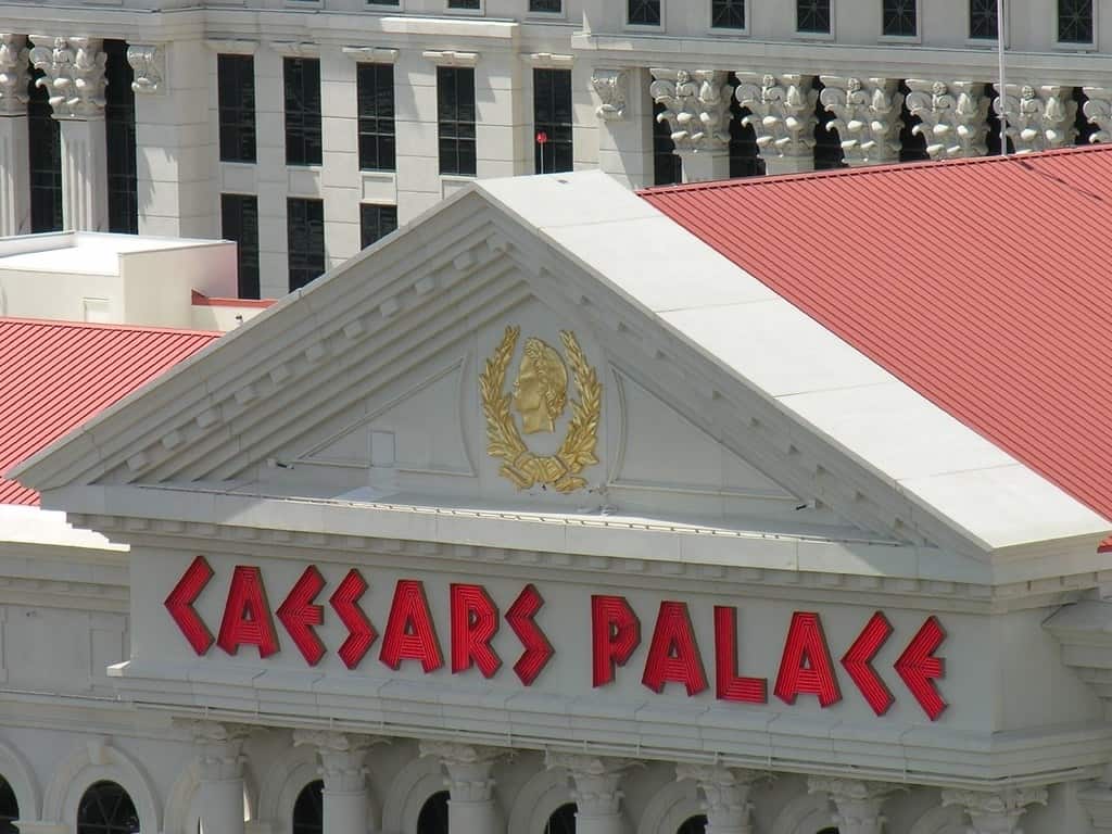 Caesars Entertainment Makes Strategic Investment In SuperDraft Daily Fantasy Platform