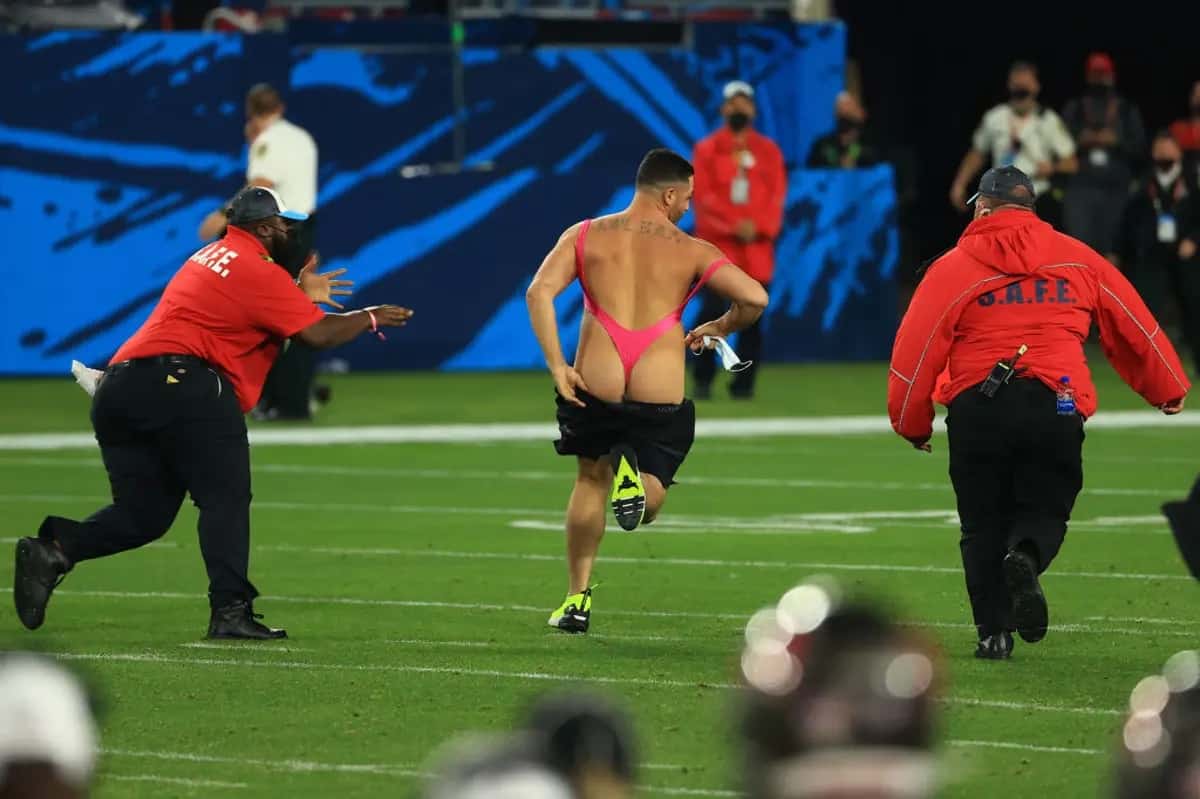 Super Bowl Streaker Dubiously Claims To Have Placed A Bet On Himself