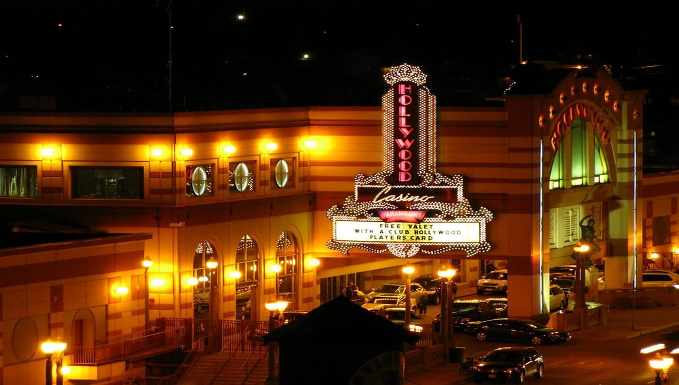 Penn National Set To Launch Barstool Sportsbook App In Illinois