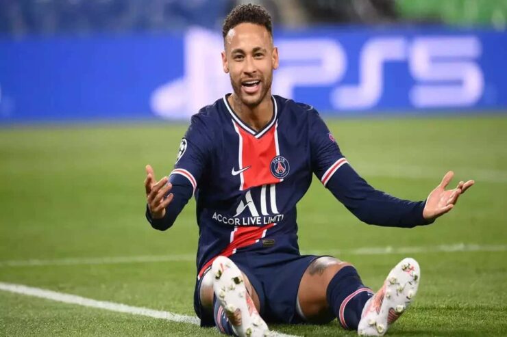 Bible Toting Lunatic Breaks Into Soccer Star Neymar’s Paris Home