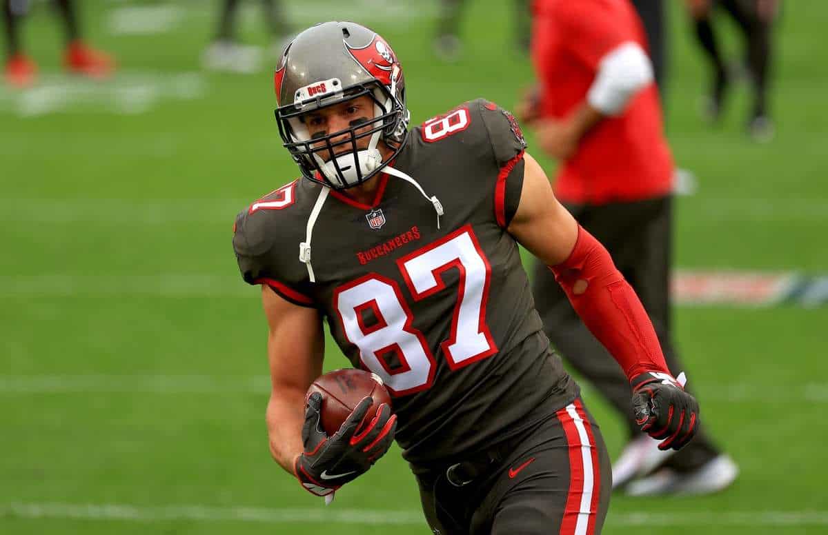 Tampa Bay’s Rob Gronkowski Ruled Out For Return To New England, Could Miss More Time