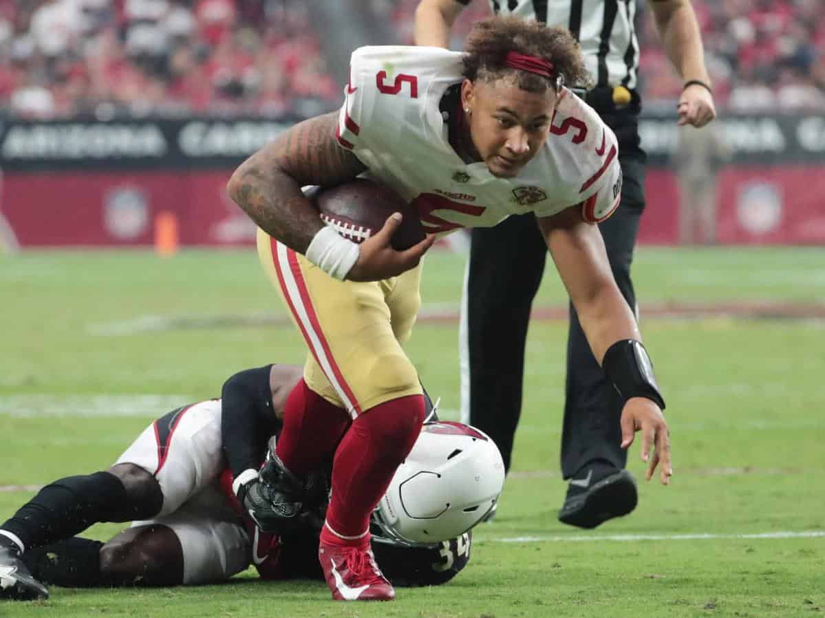 Niners Quarterback Trey Lance Suffered A Sprained Knee In First Start