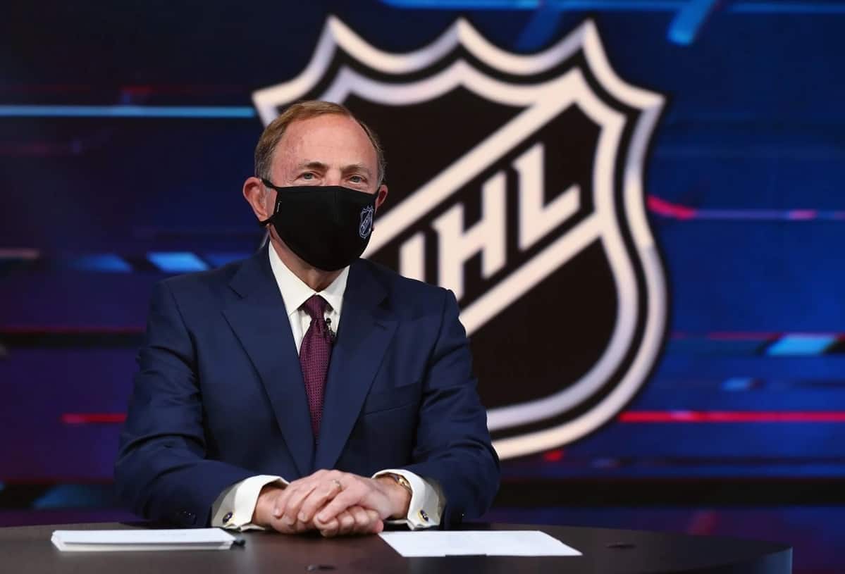 NHL Postpones Cross-Border Games Due To COVID-19 Surge