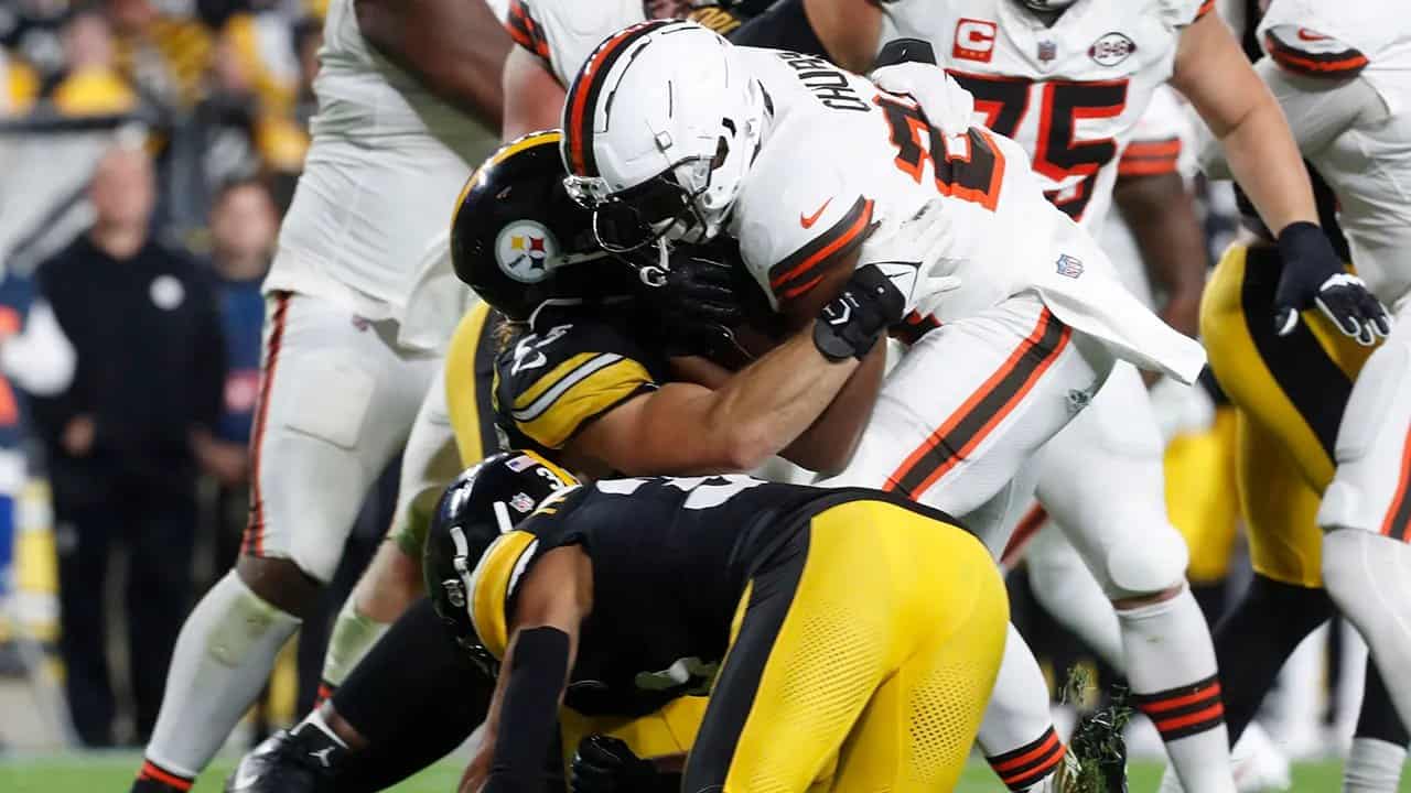 Nick Chubb To Have Knee Surgery On Friday