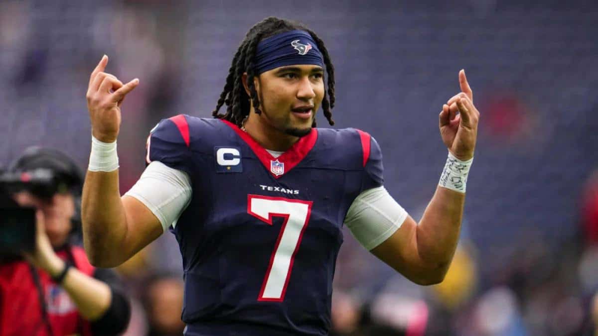 Mahomes Favored for MVP, Stroud, Daniels Not Far Behind