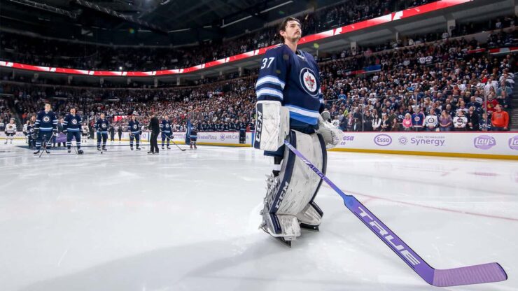 Hellebuyck, Shesterkin Favorites to Win Vezina