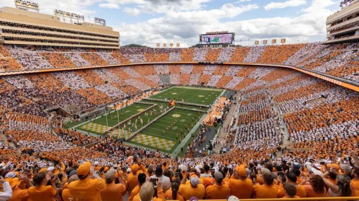 College Football Week 8 & NFL Week 7 Predictions | Alabama vs Tennessee, Lions vs Vikings & More