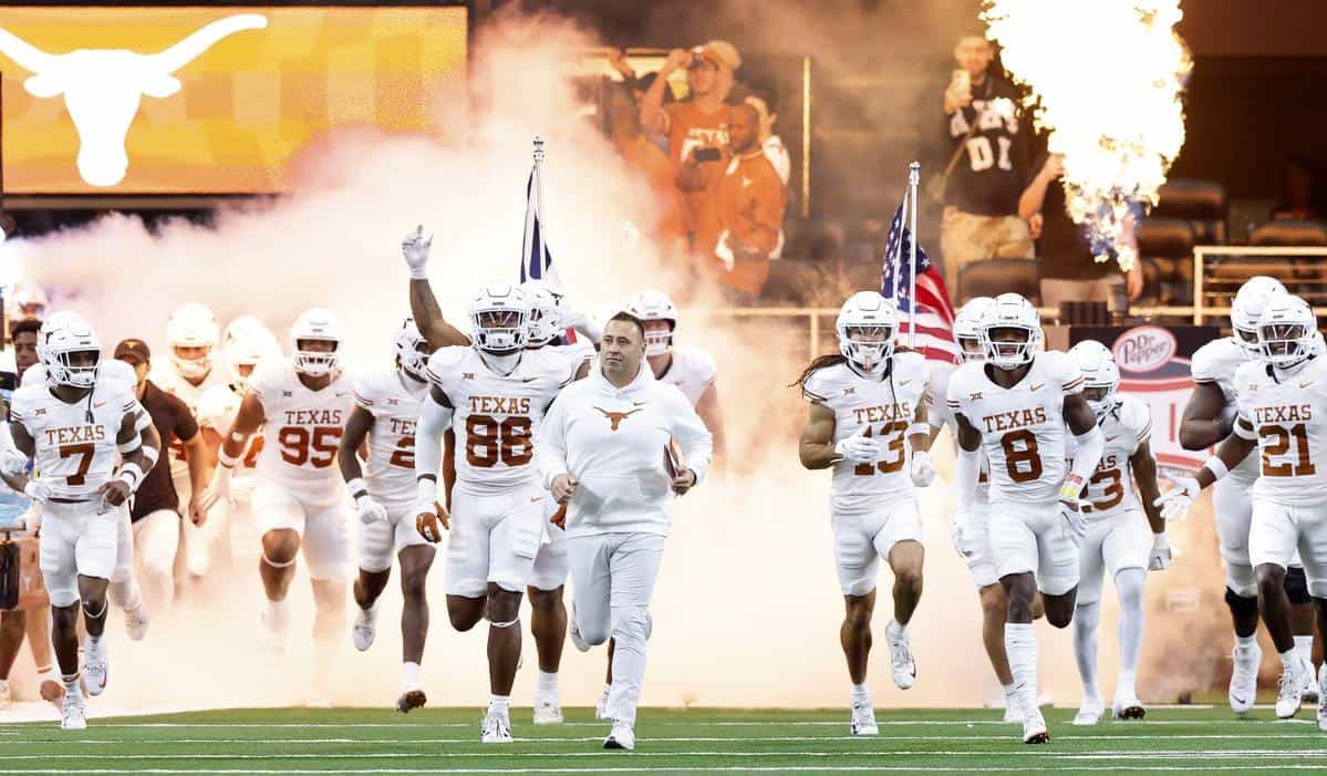 College Football Week 6 & NFL Week 6 Preview | Ohio State vs Oregon, Texas vs Oklahoma, NFL Picks