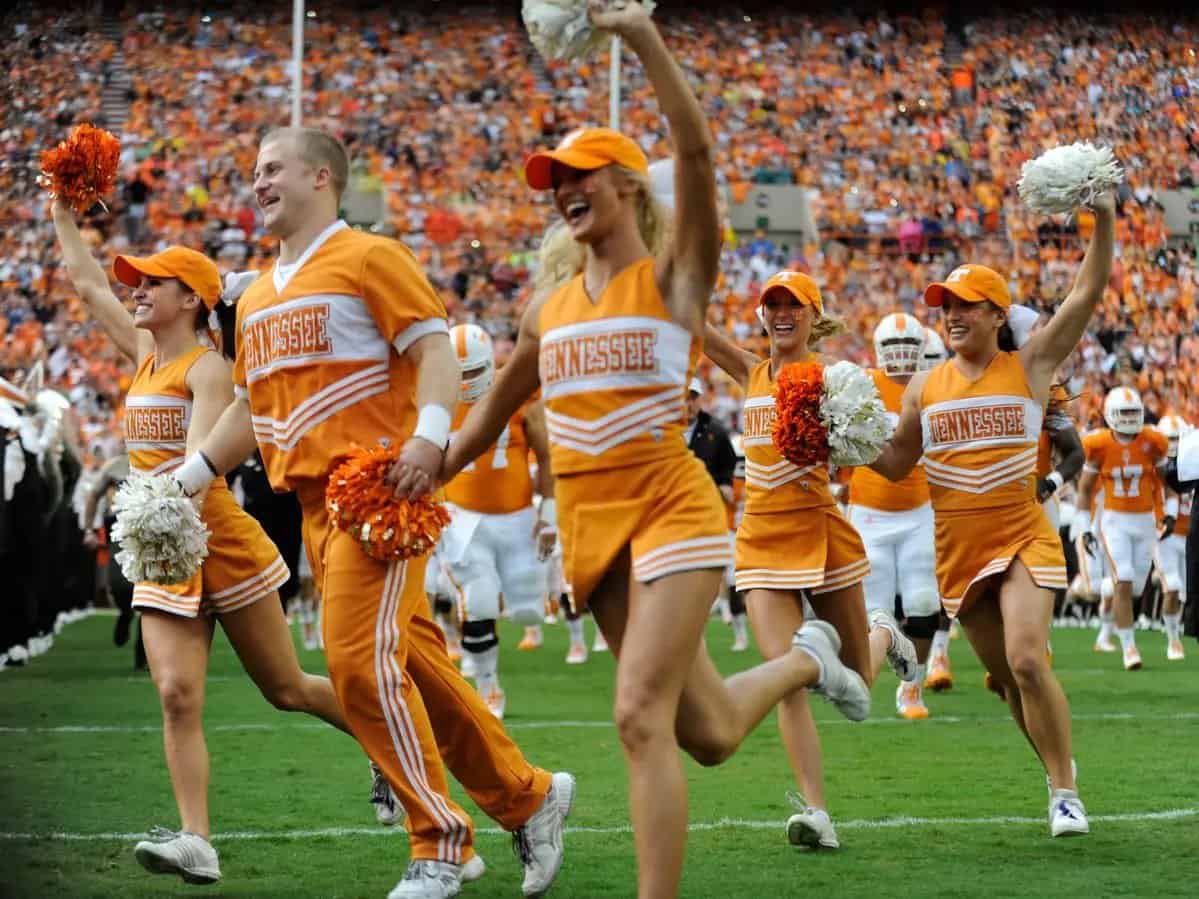College Football & NFL Week 11 Top Matchups | Tennessee vs Georgia, Chiefs vs Bills + More!