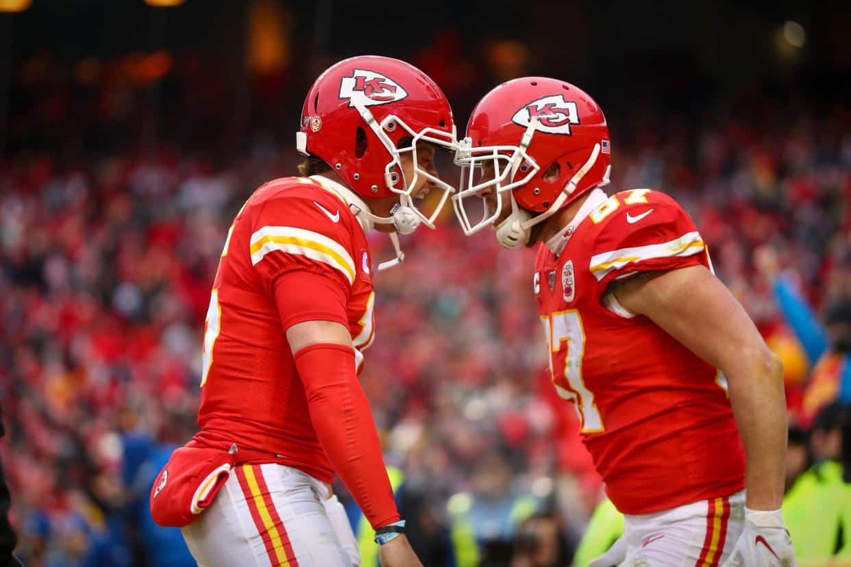Chiefs Look to Clinch AFC West on SNF Against Chargers
