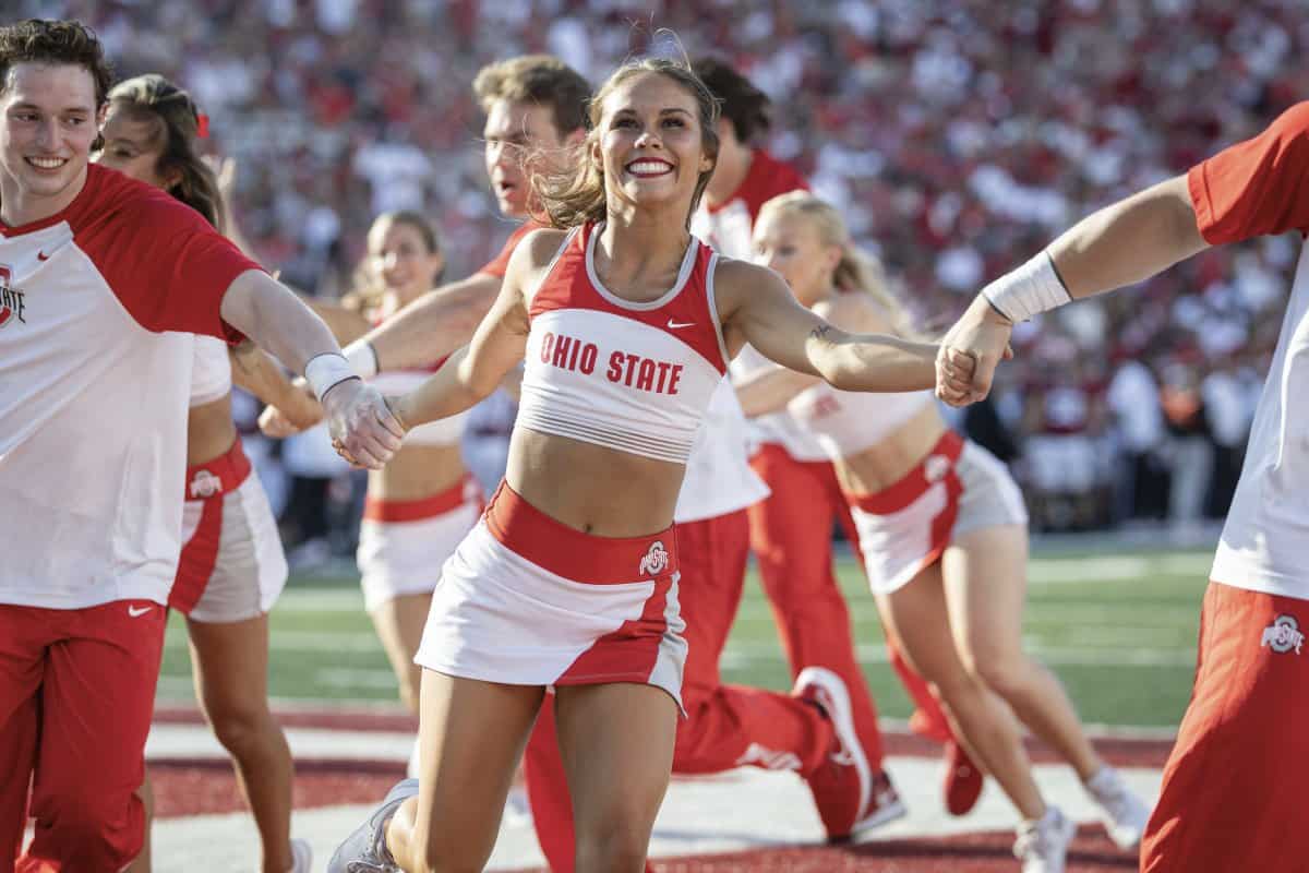 Texas, Ohio State Meet in CFP Semifinals, Trip to Title Game on the Line