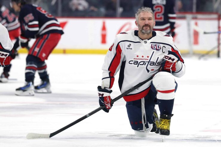 Ovechkin Breaks Gretzky’s NHL Goal Scoring Record