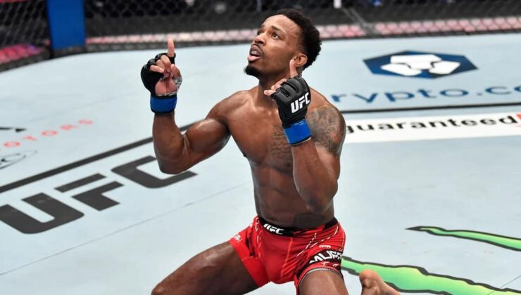 UFC London Preview: Can “The Miracle” Halt the Evloev Machine?